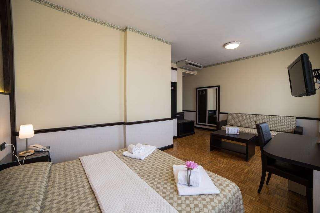 Hotel Astoria Fidenza Pokoj fotografie